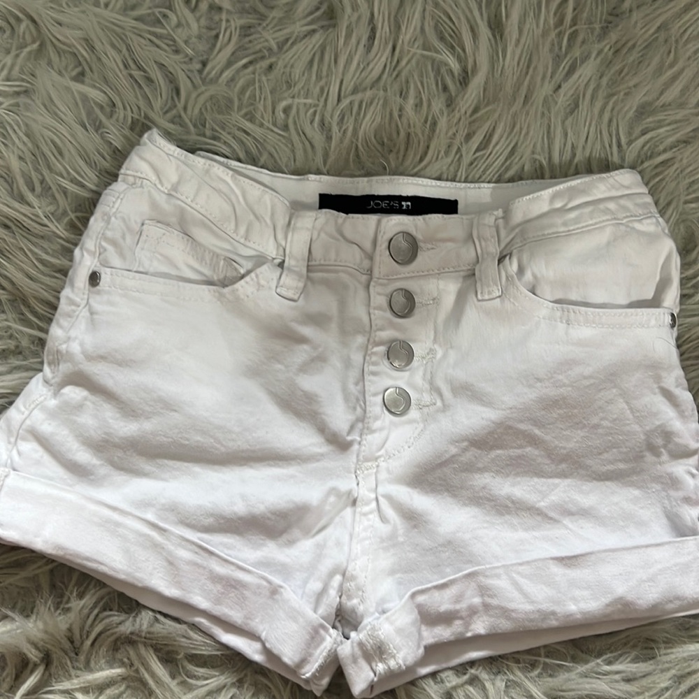 white jean shorts